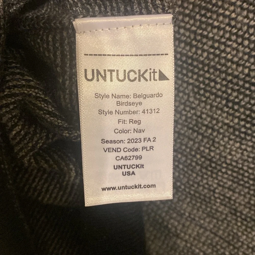 UNTUCKit Men's Charcoal Zip-Up Sweater